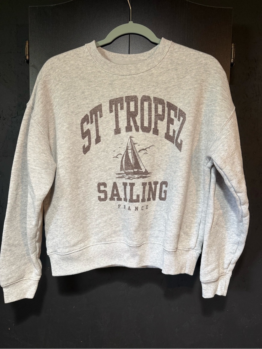 American Eagle Light Gray Crewneck Sweatshirt